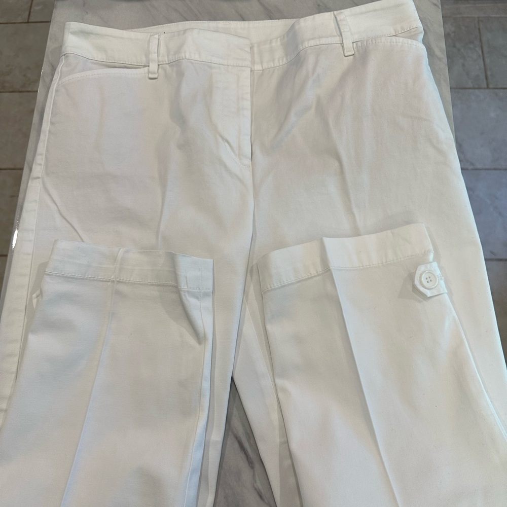 EUC Talbots Perfect Crop